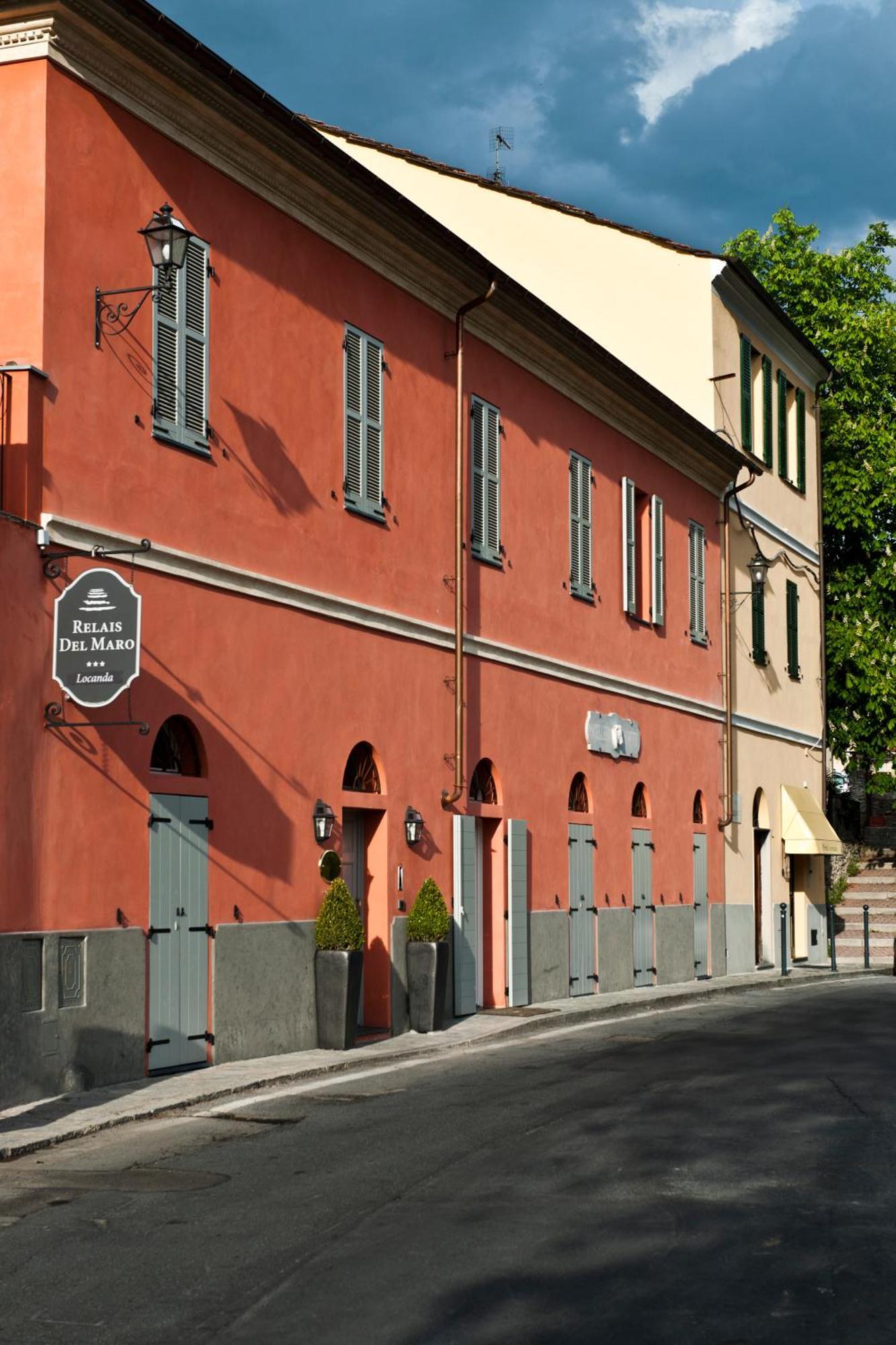 Hotel Relais Del Maro Borgomaro Exterior foto